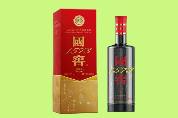 清镇市回收国窖1573.jpg